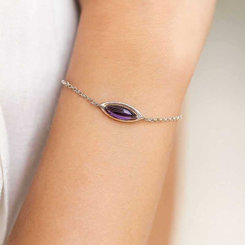 Bracelet-en-amethyste-energie-apaisante