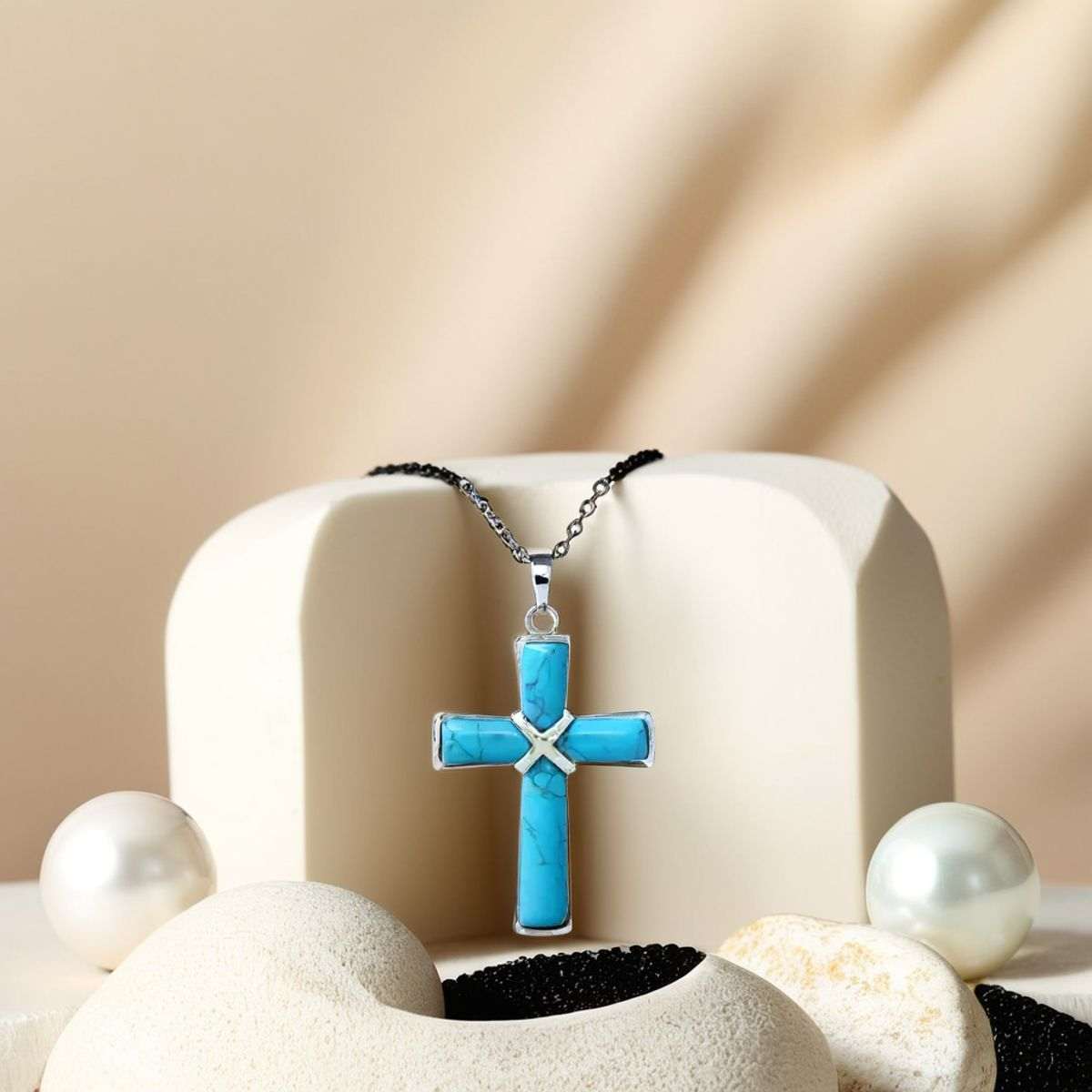 Pendentif-croix-bleu-turquoise-beaute