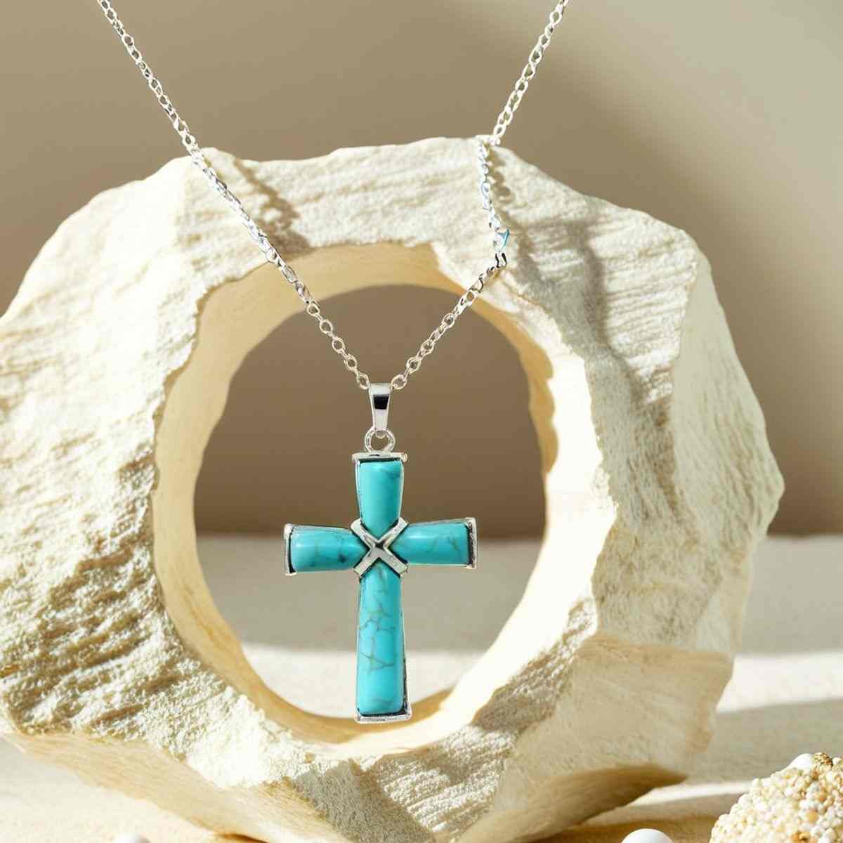 Pendentif-croix-bleu-turquoise-tradition-spirituelle