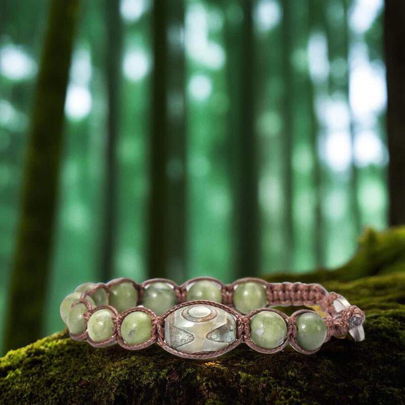bracelet-bouddhiste-perles-de-priere-en-jaspe-vert-avec-cordon