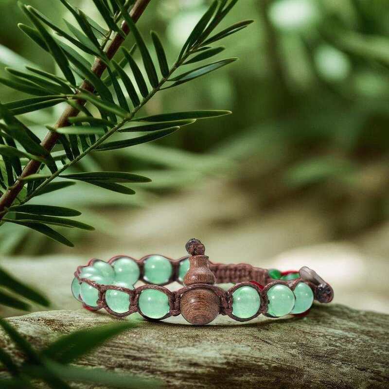 bracelets-bouddhistes-pierres-naturelles-de-meditationEssentieldubienetre
