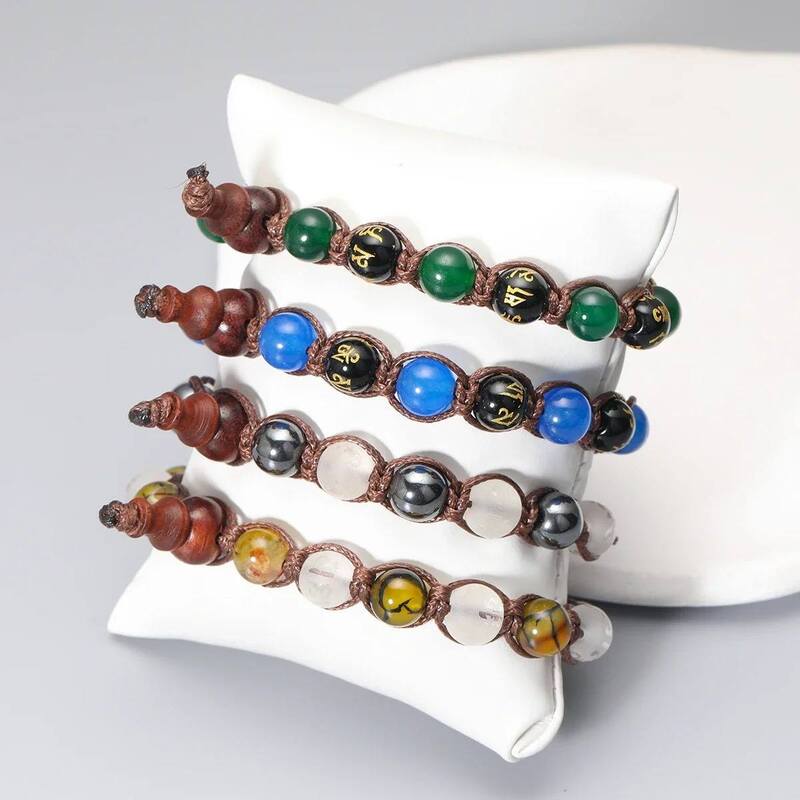 bracelets-bouddhistes-pierres-precieuses-naturelles-energetiques