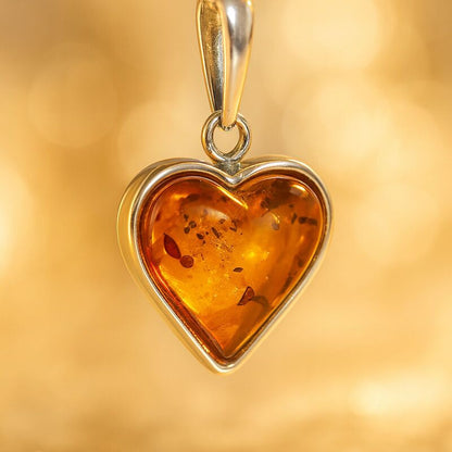 coeur-en-pendentif-ambre-cognac-Opalook