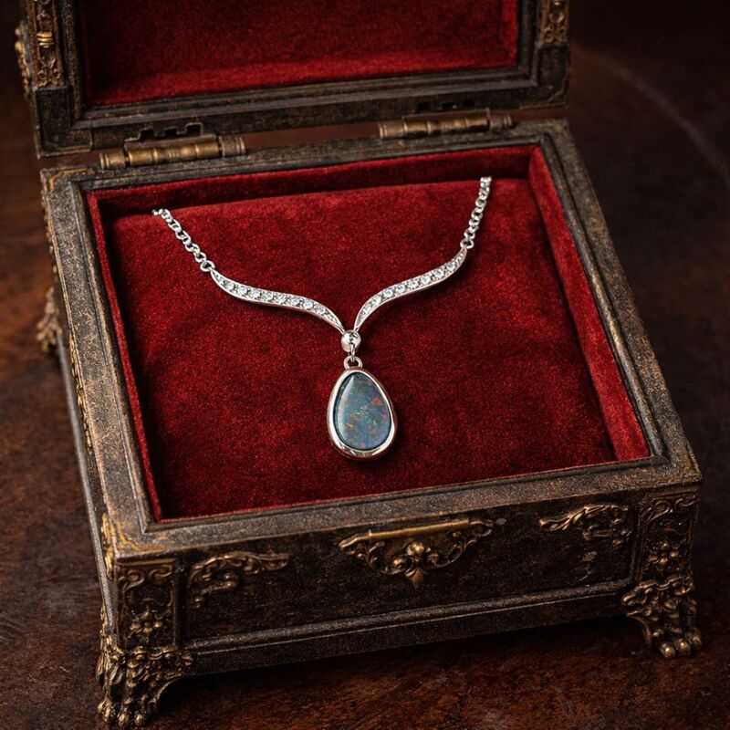 collier argent opale australienne doublet ecrin de soie blanc