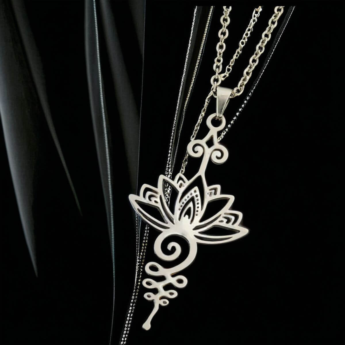 collier-fleur-de-lotus-Eveil-Spirituel-symbole-puissant