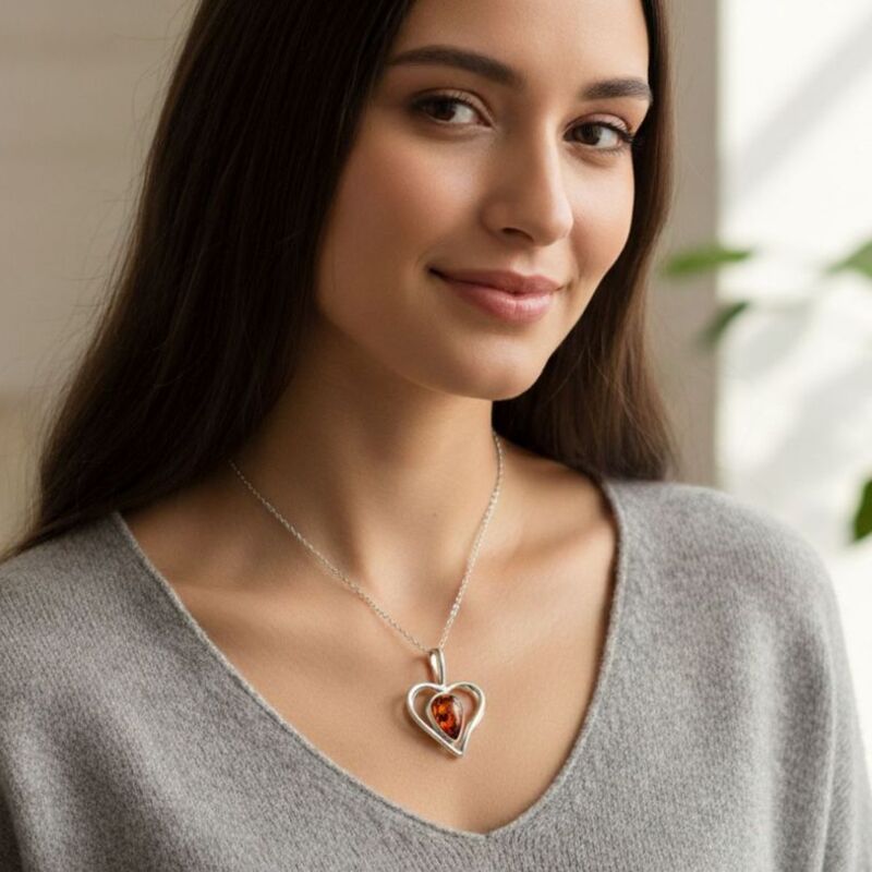 pendentif-coeur-pierre-naturelle-ambre-naturelle