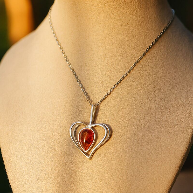 pendentif-coeur-pierre-naturelle-mer-baltique