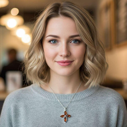 pendentif-croix-argent-ambre-mer-baltique