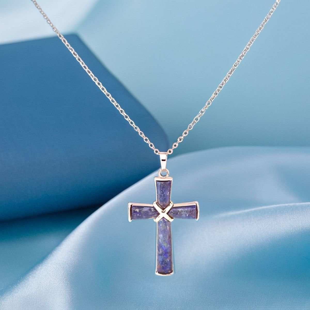 pendentif-croix-lapis-lazuli-religieux