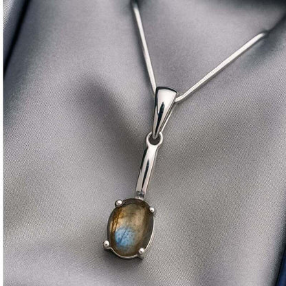 pendentif-en-argent-femme-bien-etre