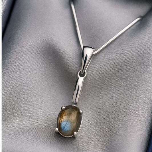 pendentif-en-argent-femme-bien-etre