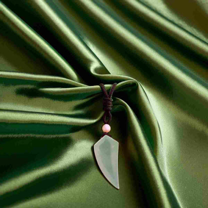 pendentif pour homme | aventurine verte dent de loup